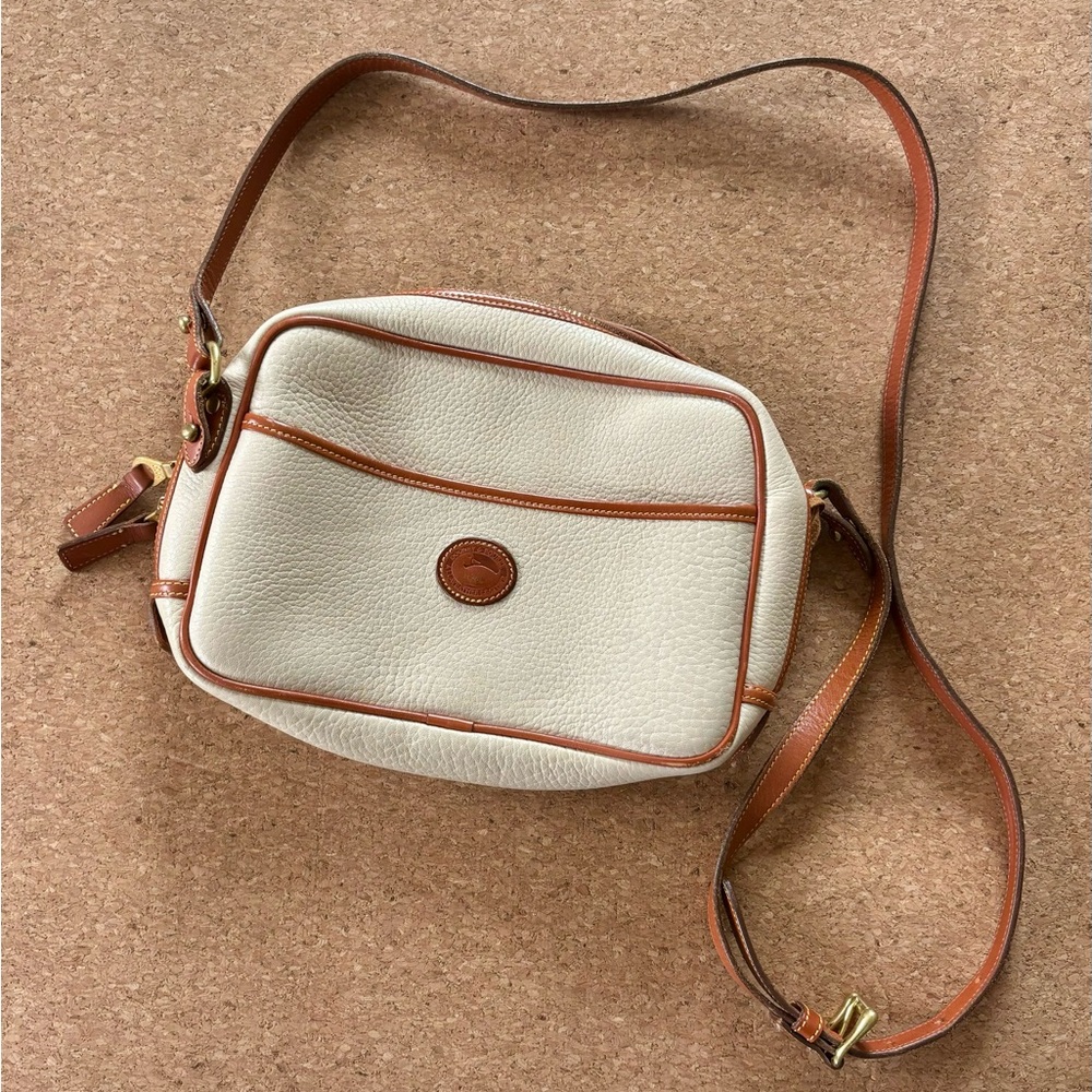 Vintage Kilte Dooney & Burke Cross Body Bag- great condition!